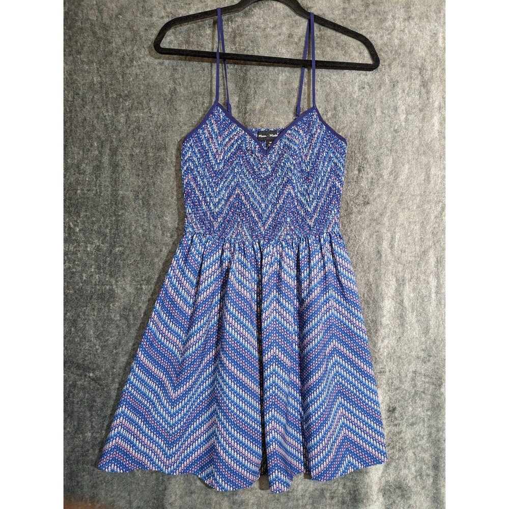 Mason & Mackenzie sun dress Medium shirred bodice fit & flare blue pink